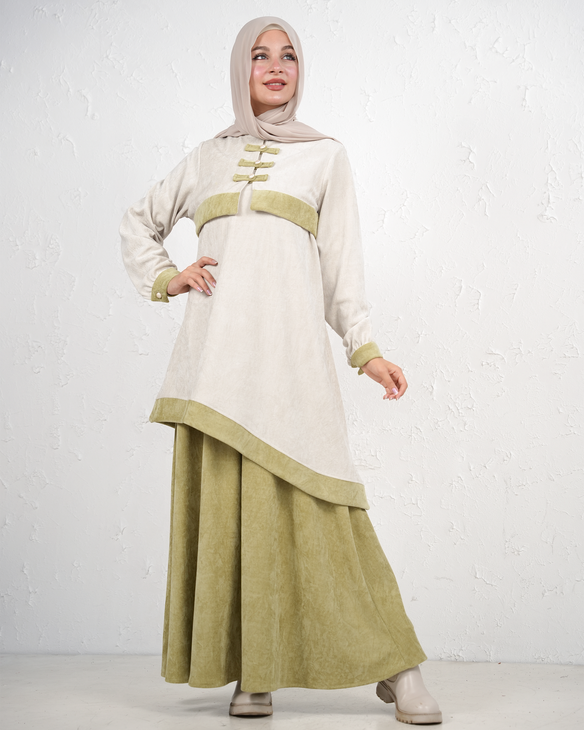 Skirt and Tunic Set with Asymmetric Hem and Front Clasps - Green