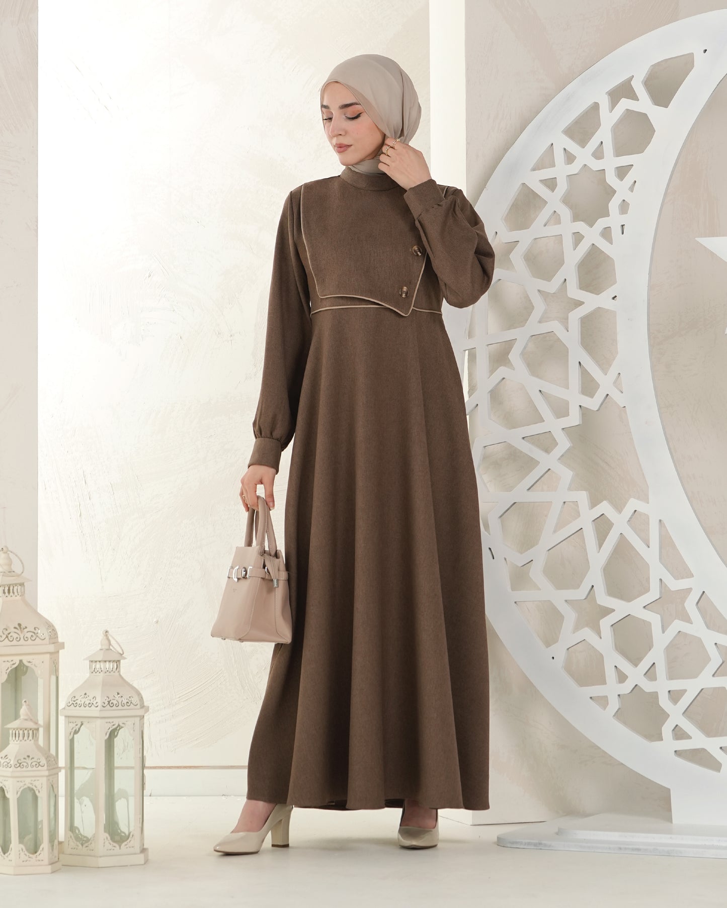 Flowing Long Dress with Sophisticated Design