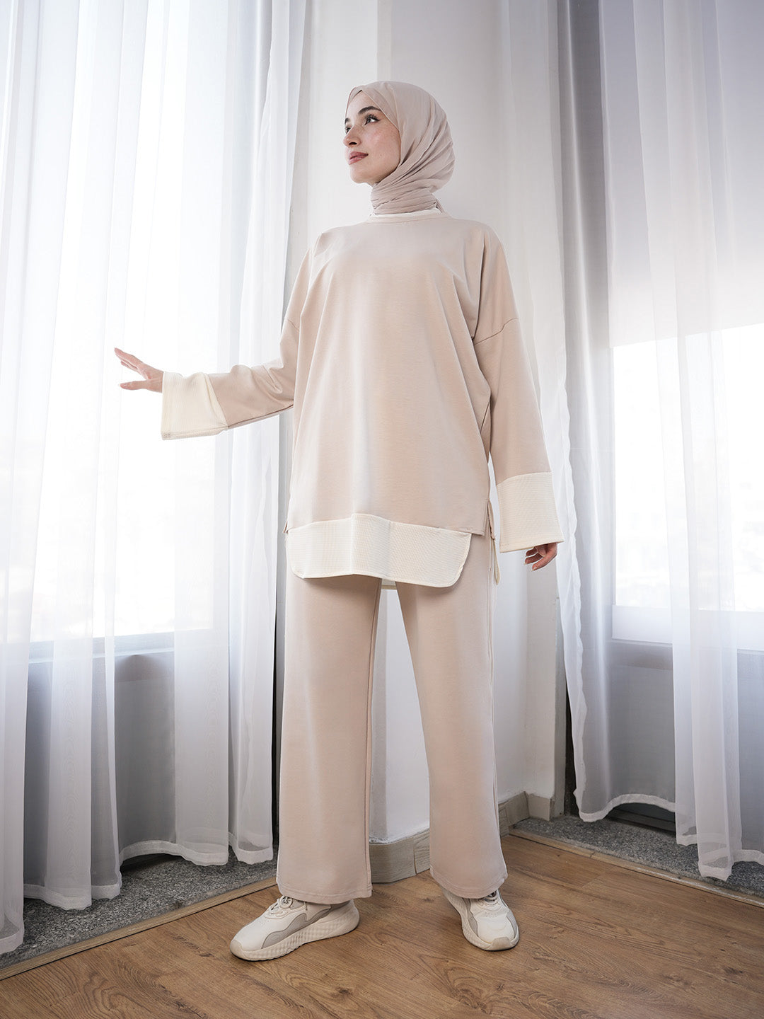 Practical and Loose-Fit Sportswear – Everyday Elegance & Comfort 5