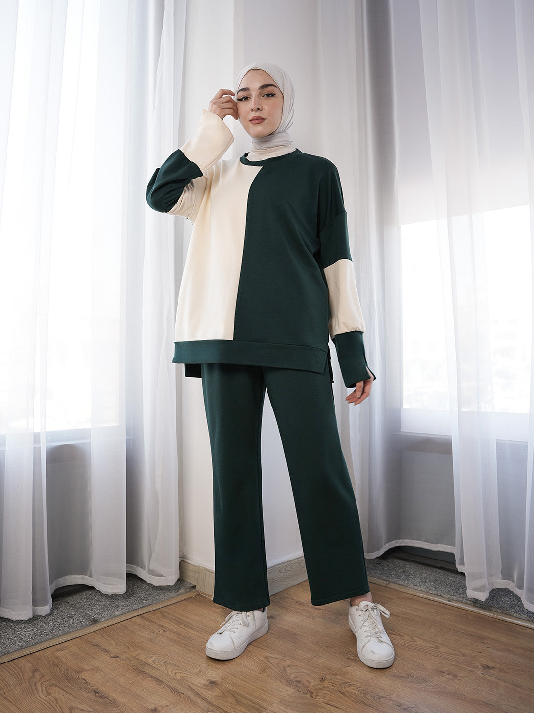 Practical and Loose-Fit Sportswear – Everyday Elegance & Comfort