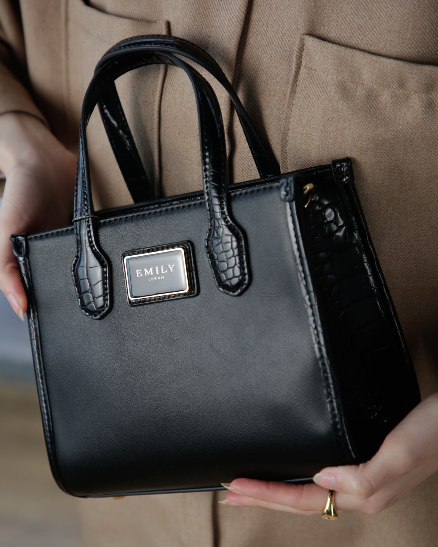 Elegant Bags - Iconic Styles for a Luxurious Look