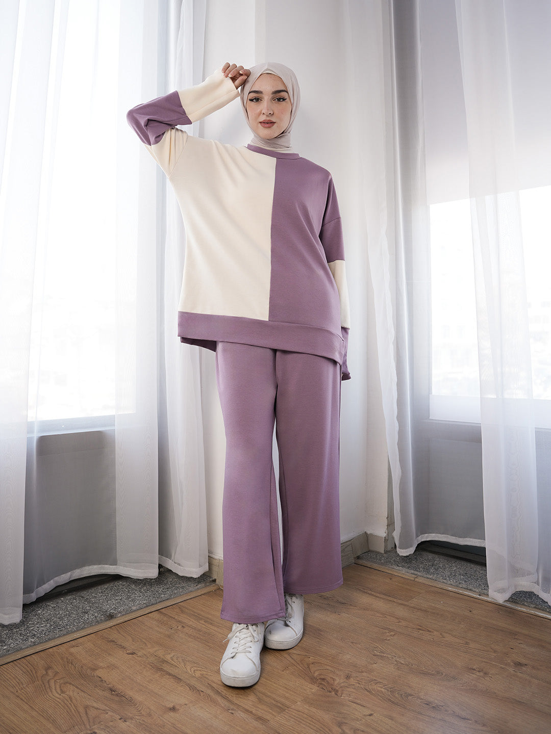 Practical and Loose-Fit Sportswear – Everyday Elegance & Comfort