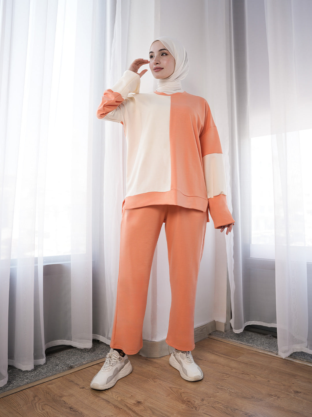 Practical and Loose-Fit Sportswear – Everyday Elegance & Comfort