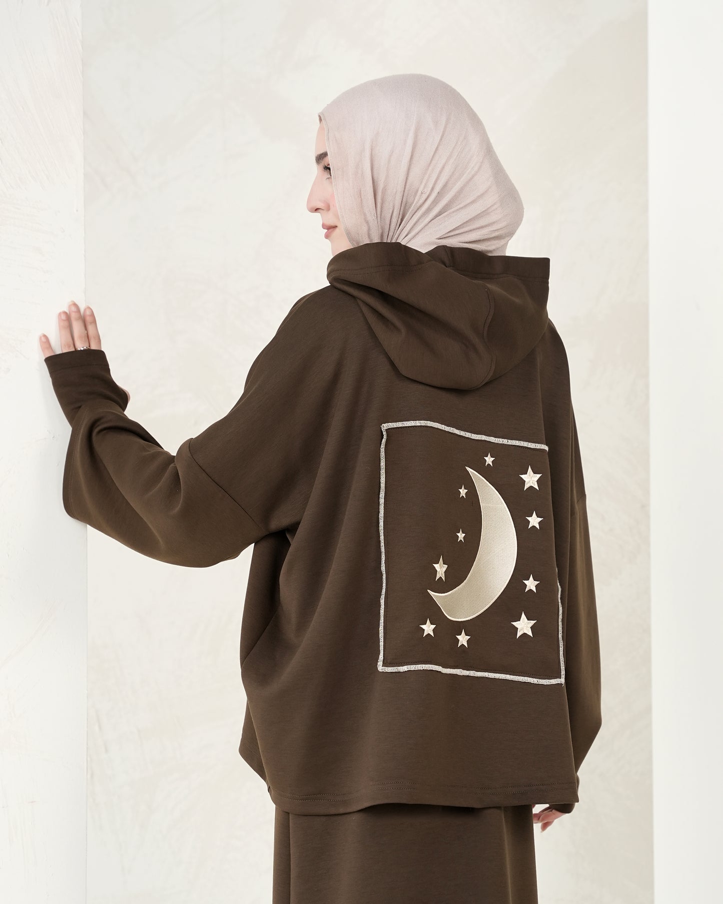 If you’re looking for modest and chic Ramadan wear or a comfortable and elegant outfit for iftar gatherings, this set is your perfect choice