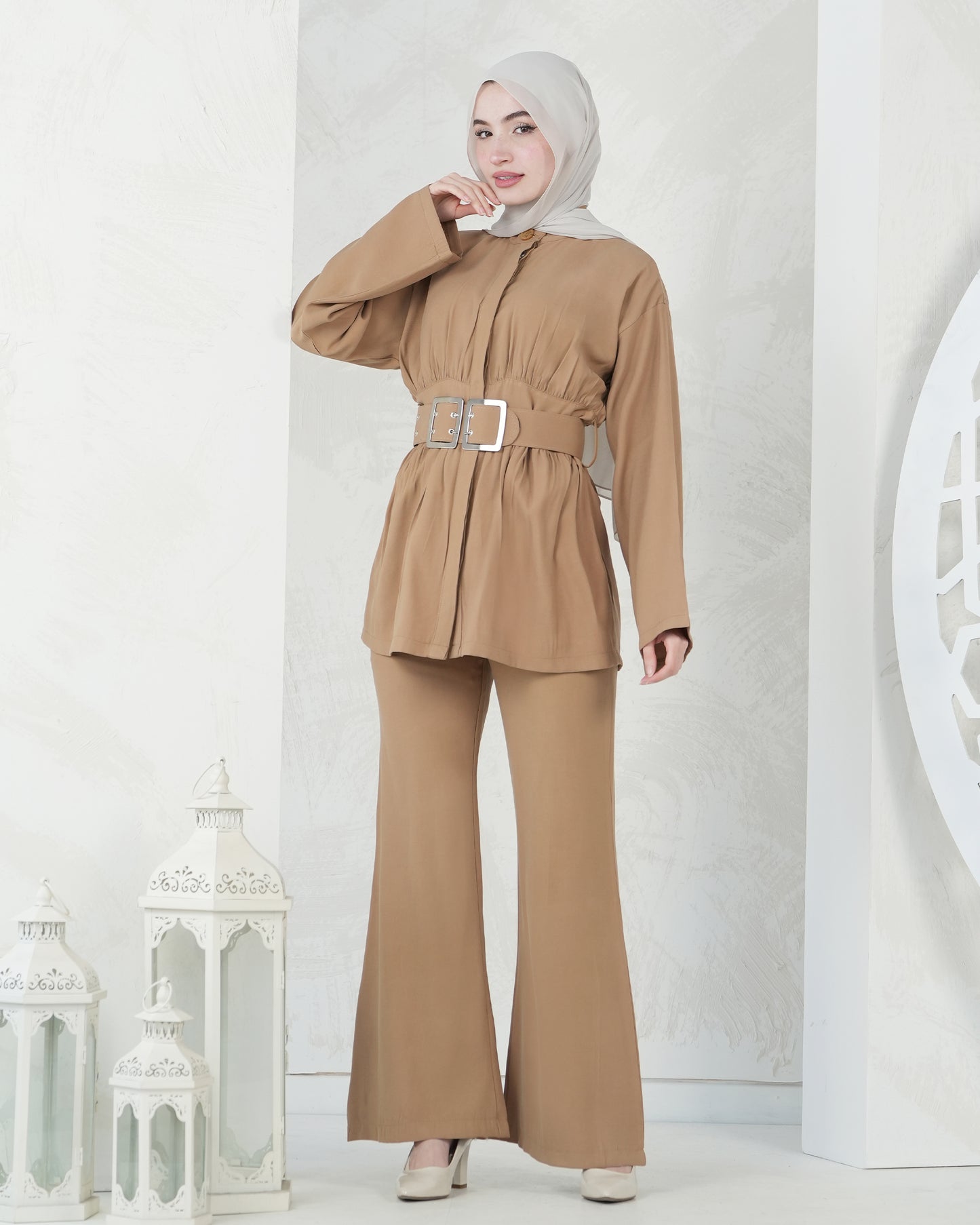 Women's three-piece set: tunic with cape and wide-leg trousers