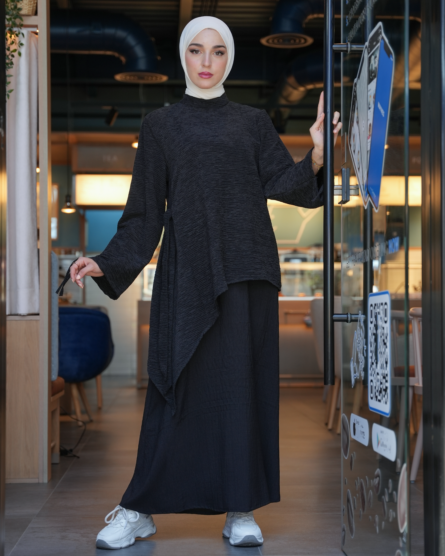 Elegant Two-Piece - 8570