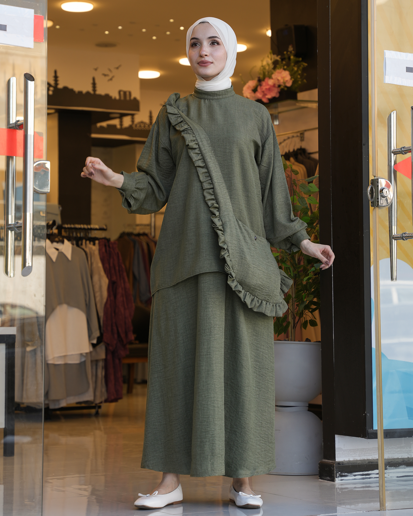 AVIT Modest Set - 8820