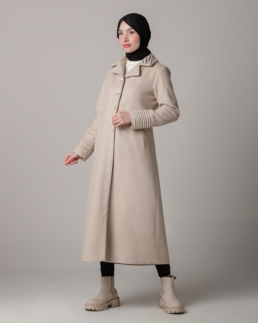 Chic Comfort: Embrace Luxury with our Trenchcoat