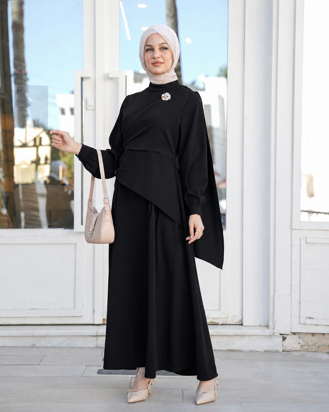 Elegant Holiday Dress:11400
