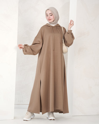Long Top & Pants Set  Flowy, comfortable design with a touch of elegance  Perfect for Ramadan gatherings and daily outings